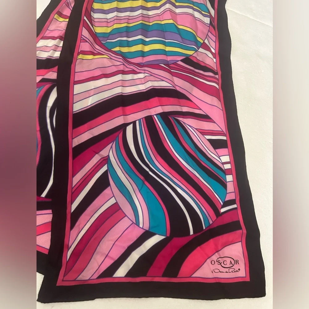 Oscar de la Renta striped pink white black design printed scarf